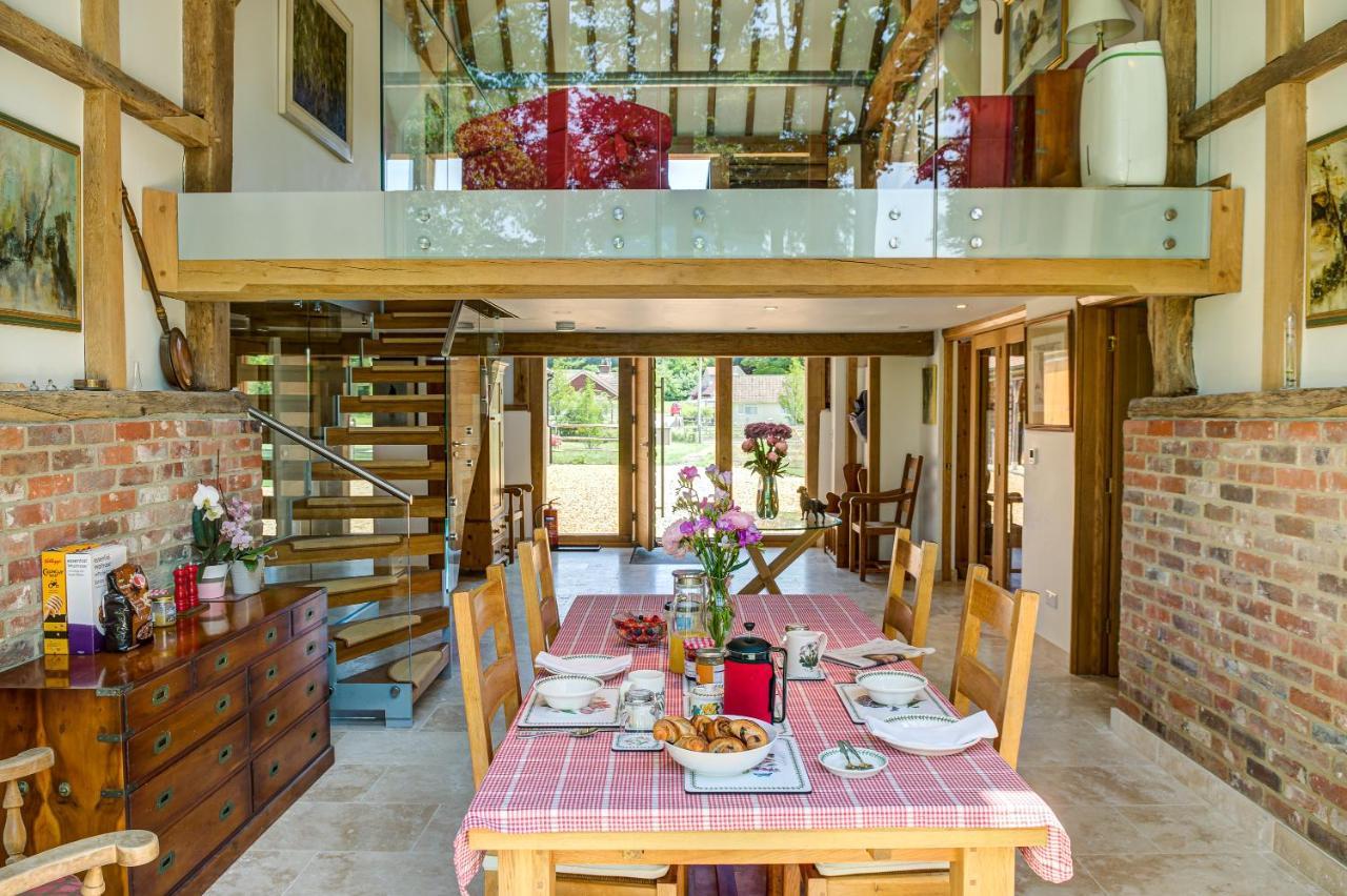 South Park Farm Barn Bed & Breakfast Andover Exterior foto