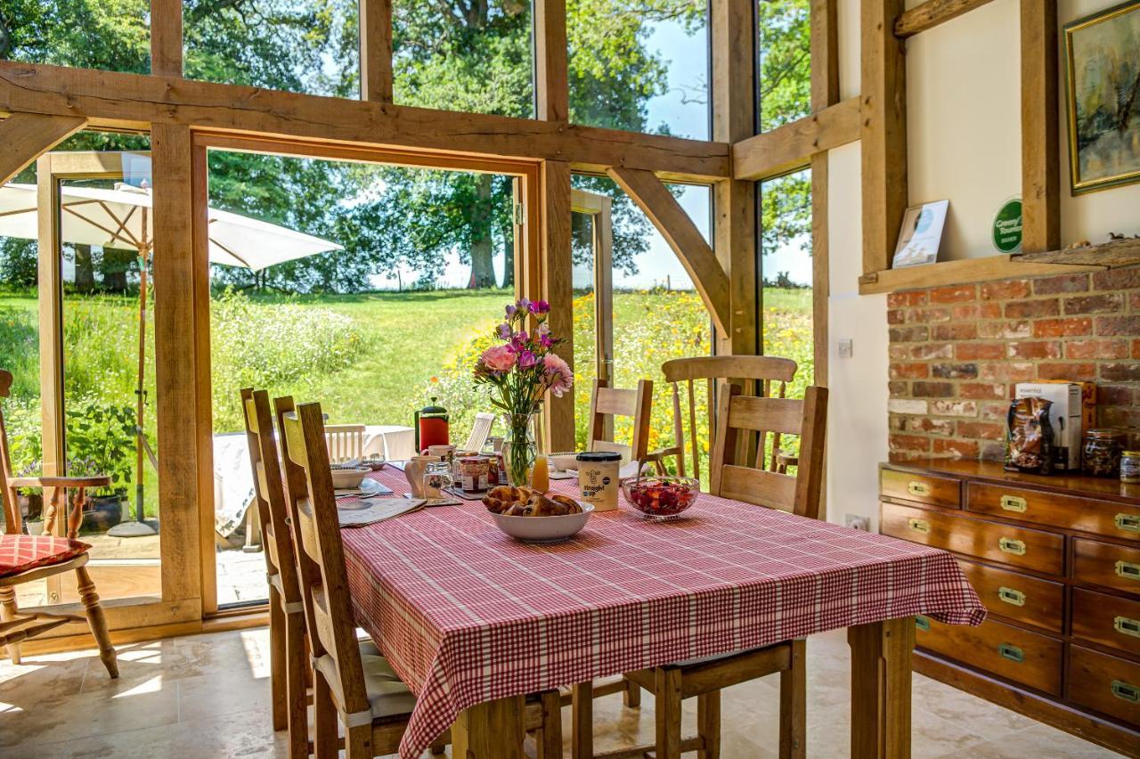 South Park Farm Barn Bed & Breakfast Andover Exterior foto